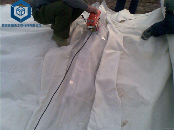 ��·ͨ�ӵ����BĤ��(y��ng)�����ຣ��ͨ������ӵ������(xi��ng)Ŀ